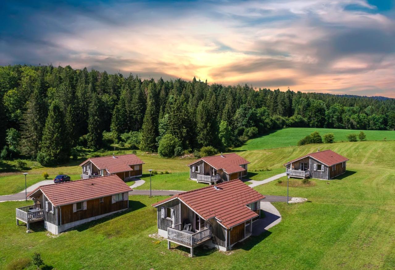 Chalets De Tremontagne 3 Etoiles Nanchez Екстериор снимка